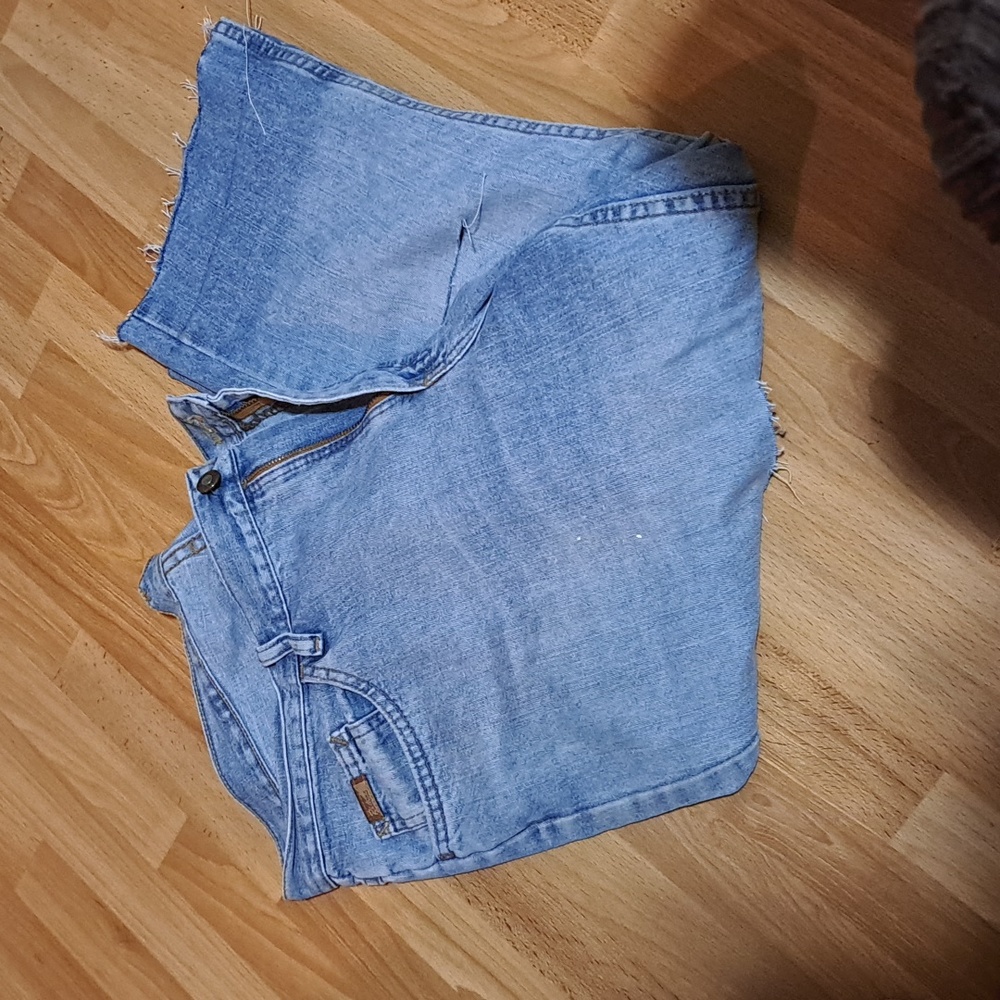 Drew's Pick: Capri Jeans